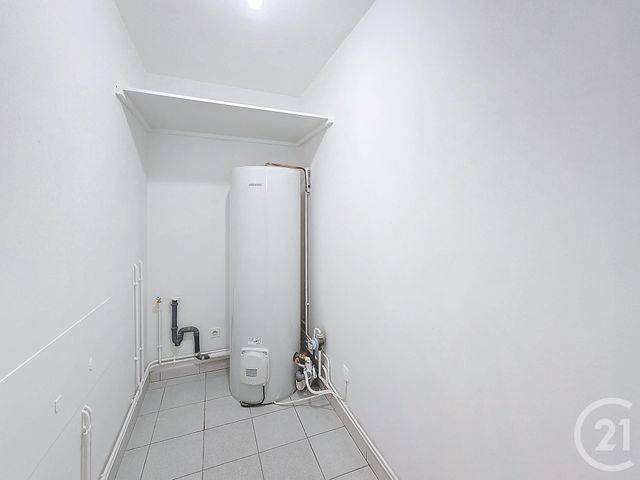 Appartement F4 à louer - 4 pièces - 84.6 m2 - TROYES - 10 - CHAMPAGNE-ARDENNE - Century 21 Lairé Immobilier