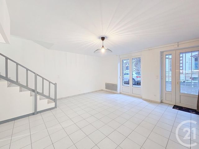 Appartement F4 à louer - 4 pièces - 84.6 m2 - TROYES - 10 - CHAMPAGNE-ARDENNE - Century 21 Lairé Immobilier