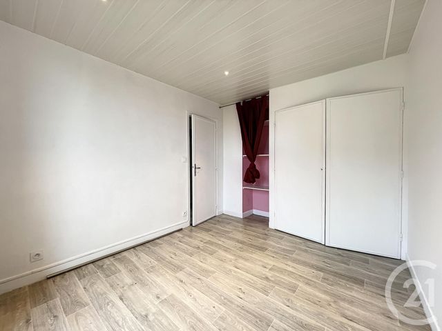 Appartement F3 à louer - 3 pièces - 55.0 m2 - LA CHAPELLE ST LUC - 10 - CHAMPAGNE-ARDENNE - Century 21 Lairé Immobilier