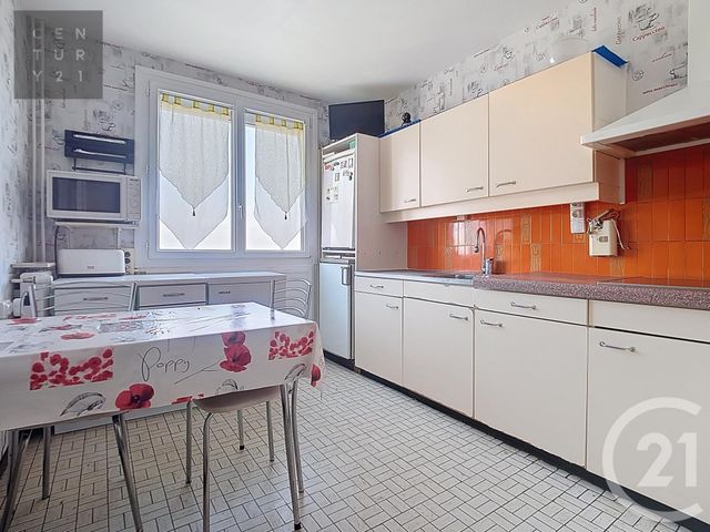 Appartement à vendre - 4 pièces - 80.67 m2 - TROYES - 10 - CHAMPAGNE-ARDENNE - Century 21 Lairé Immobilier