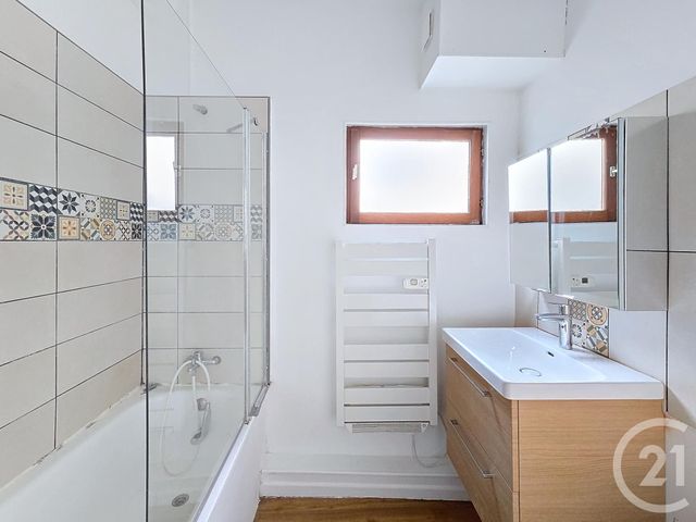 Appartement F3 à louer - 3 pièces - 45.15 m2 - TROYES - 10 - CHAMPAGNE-ARDENNE - Century 21 Lairé Immobilier