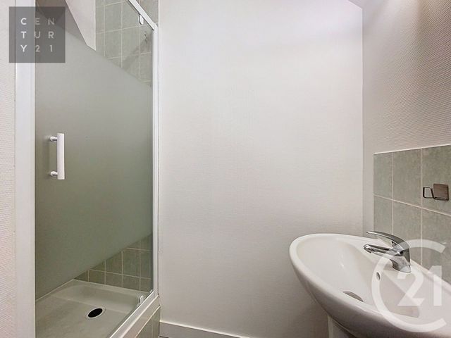 Appartement à louer - 2 pièces - 29.2 m2 - TROYES - 10 - CHAMPAGNE-ARDENNE - Century 21 Lairé Immobilier