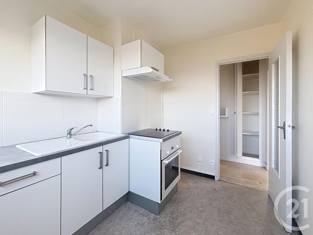 Appartement F2 à louer - 2 pièces - 43.0 m2 - TROYES - 10 - CHAMPAGNE-ARDENNE - Century 21 Lairé Immobilier