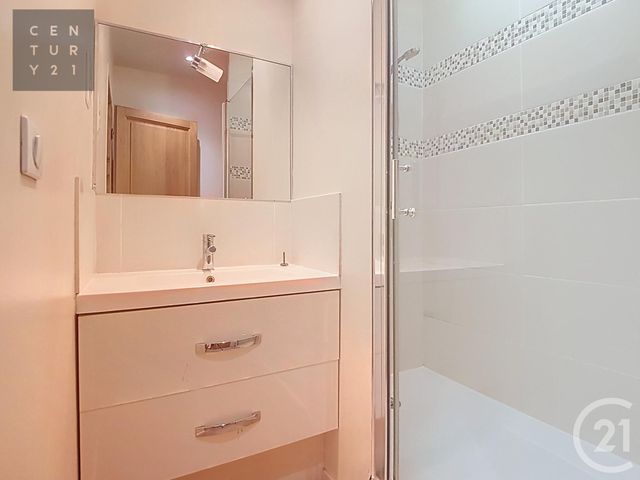 Appartement F4 à vendre - 5 pièces - 104.5 m2 - 10 - CHAMPAGNE-ARDENNE - Century 21 Lairé Immobilier