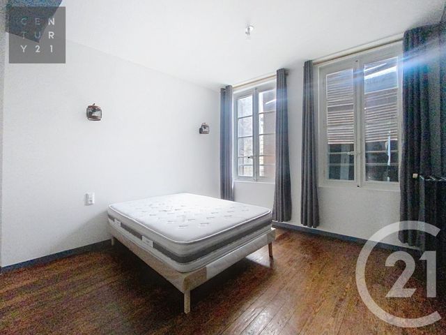 Appartement T2 à louer - 2 pièces - 61.0 m2 - TROYES - 10 - CHAMPAGNE-ARDENNE - Century 21 Lairé Immobilier