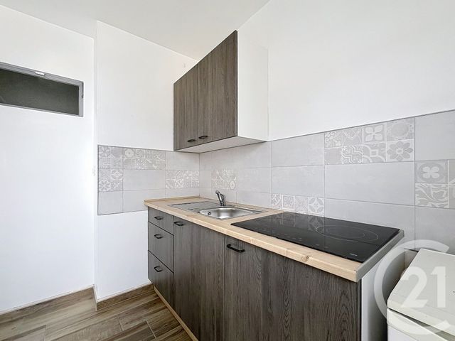 Appartement F1 à vendre - 1 pièce - 28.28 m2 - TROYES - 10 - CHAMPAGNE-ARDENNE - Century 21 Lairé Immobilier