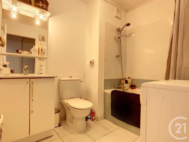 Appartement F2 à louer - 2 pièces - 45.0 m2 - TROYES - 10 - CHAMPAGNE-ARDENNE - Century 21 Lairé Immobilier