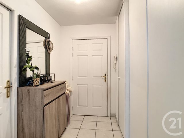 Appartement F2 à louer - 2 pièces - 45.0 m2 - TROYES - 10 - CHAMPAGNE-ARDENNE - Century 21 Lairé Immobilier