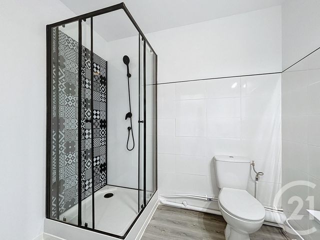 Appartement F1 à louer - 1 pièce - 37.0 m2 - ST ANDRE LES VERGERS - 10 - CHAMPAGNE-ARDENNE - Century 21 Lairé Immobilier