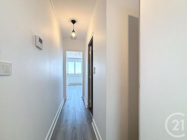 Appartement F1 à louer - 1 pièce - 37.0 m2 - ST ANDRE LES VERGERS - 10 - CHAMPAGNE-ARDENNE - Century 21 Lairé Immobilier