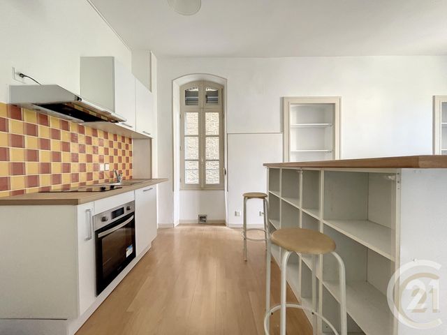 Appartement F2 à louer - 2 pièces - 46.4 m2 - TROYES - 10 - CHAMPAGNE-ARDENNE - Century 21 Lairé Immobilier