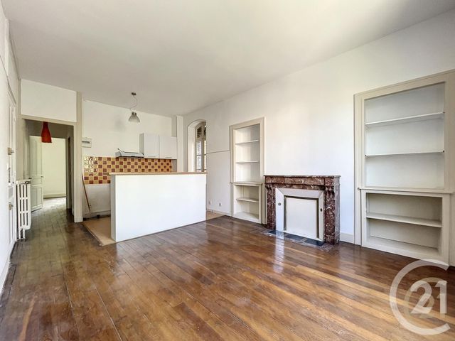 Appartement F2 à louer - 2 pièces - 46.4 m2 - TROYES - 10 - CHAMPAGNE-ARDENNE - Century 21 Lairé Immobilier