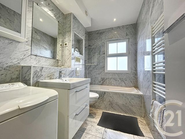 Appartement T3 à louer - 3 pièces - 47.3 m2 - TROYES - 10 - CHAMPAGNE-ARDENNE - Century 21 Lairé Immobilier