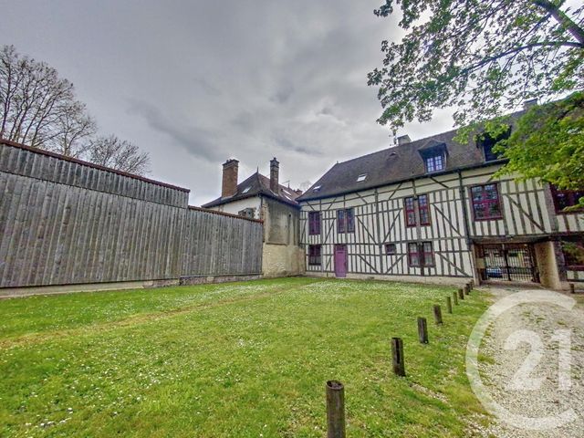 Appartement T2 à louer - 2 pièces - 42.5 m2 - TROYES - 10 - CHAMPAGNE-ARDENNE - Century 21 Lairé Immobilier