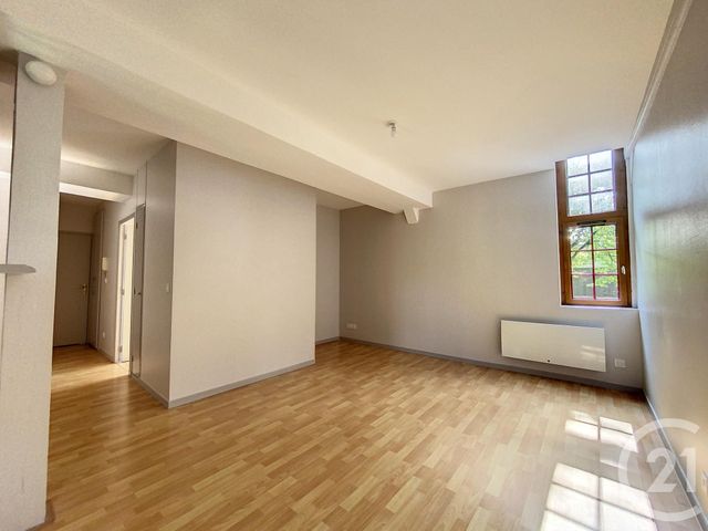 Appartement T2 à louer - 2 pièces - 42.5 m2 - TROYES - 10 - CHAMPAGNE-ARDENNE - Century 21 Lairé Immobilier
