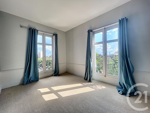 Appartement à louer - 5 pièces - 115.0 m2 - TROYES - 10 - CHAMPAGNE-ARDENNE - Century 21 Lairé Immobilier