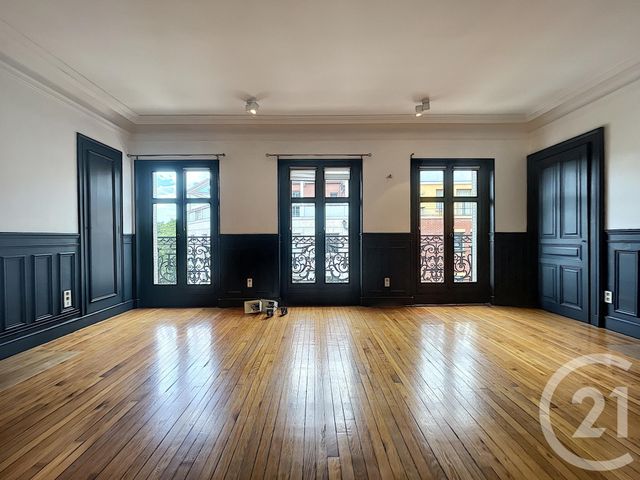 Appartement à louer - 5 pièces - 115.0 m2 - TROYES - 10 - CHAMPAGNE-ARDENNE - Century 21 Lairé Immobilier