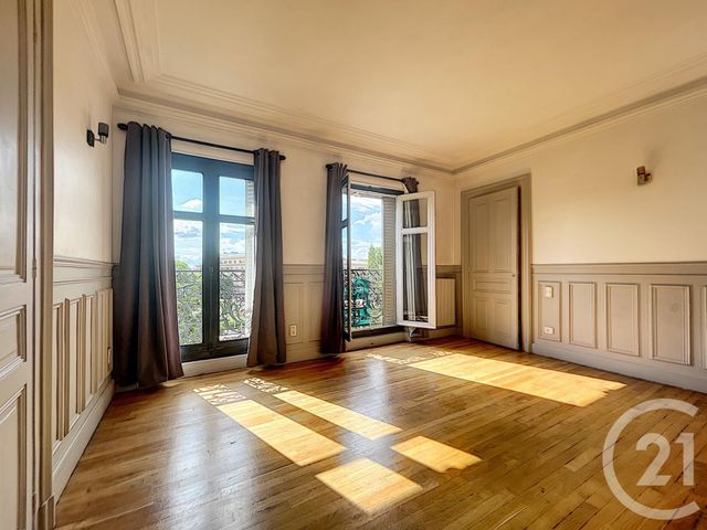 Appartement à louer - 5 pièces - 115.0 m2 - TROYES - 10 - CHAMPAGNE-ARDENNE - Century 21 Lairé Immobilier