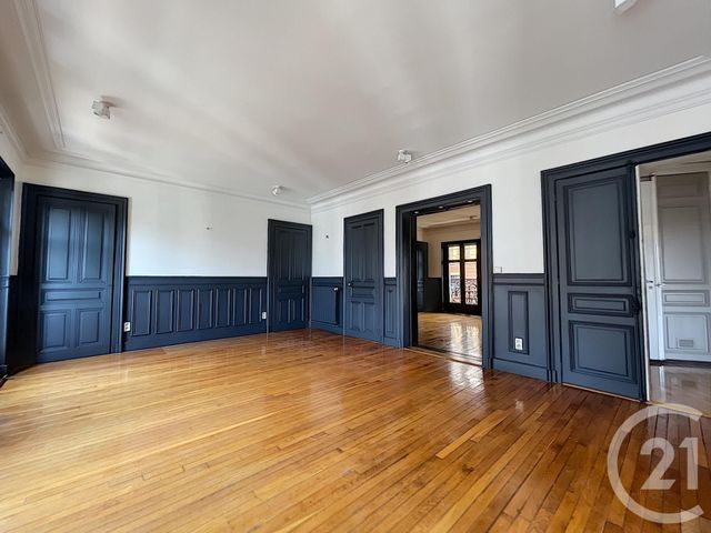 Appartement à louer - 5 pièces - 115.0 m2 - TROYES - 10 - CHAMPAGNE-ARDENNE - Century 21 Lairé Immobilier