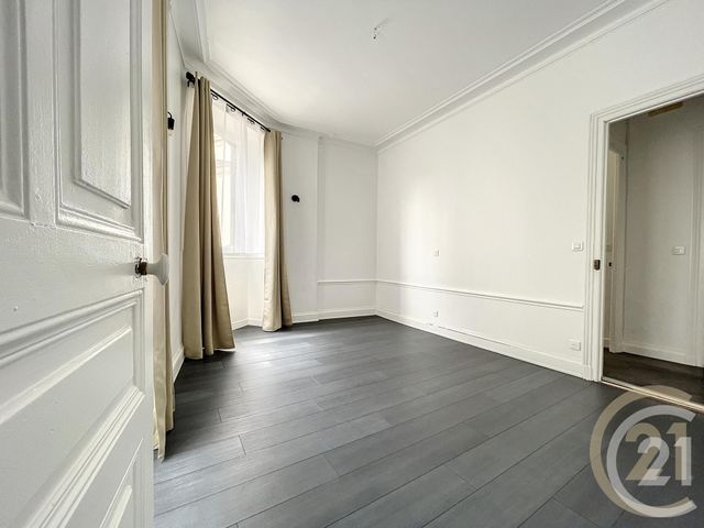 Appartement T2 à louer - 2 pièces - 38.6 m2 - TROYES - 10 - CHAMPAGNE-ARDENNE - Century 21 Lairé Immobilier