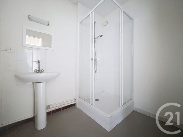 Appartement à louer - 3 pièces - 86.9 m2 - TROYES - 10 - CHAMPAGNE-ARDENNE - Century 21 Lairé Immobilier