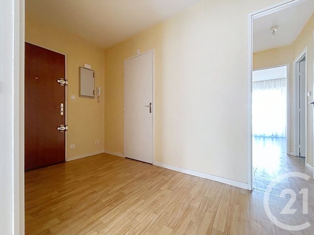 Appartement à louer - 3 pièces - 86.9 m2 - TROYES - 10 - CHAMPAGNE-ARDENNE - Century 21 Lairé Immobilier