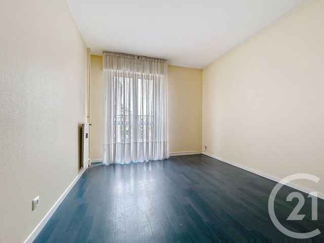 Appartement à louer - 3 pièces - 86.9 m2 - TROYES - 10 - CHAMPAGNE-ARDENNE - Century 21 Lairé Immobilier