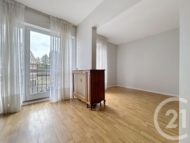 Appartement à louer - 3 pièces - 86.9 m2 - TROYES - 10 - CHAMPAGNE-ARDENNE - Century 21 Lairé Immobilier