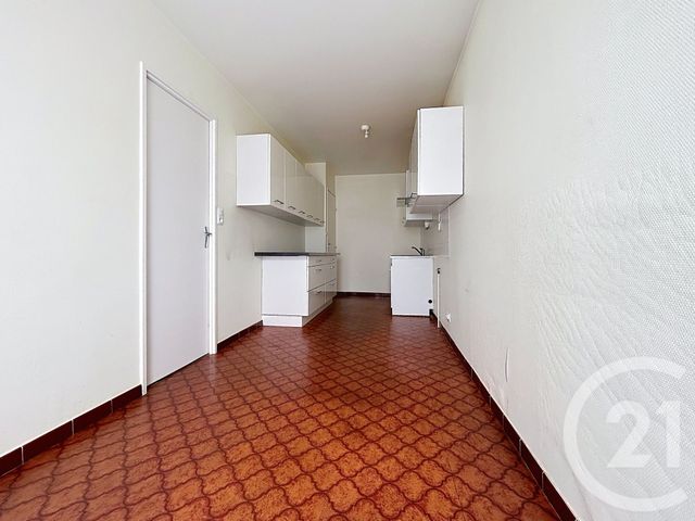 Appartement à louer - 3 pièces - 86.9 m2 - TROYES - 10 - CHAMPAGNE-ARDENNE - Century 21 Lairé Immobilier