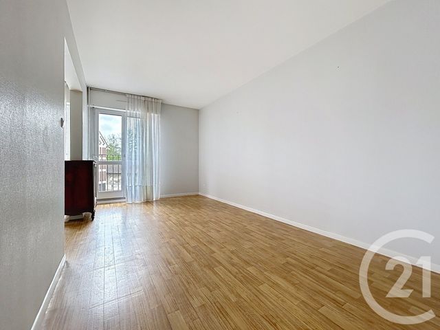 Appartement à louer - 3 pièces - 86.9 m2 - TROYES - 10 - CHAMPAGNE-ARDENNE - Century 21 Lairé Immobilier