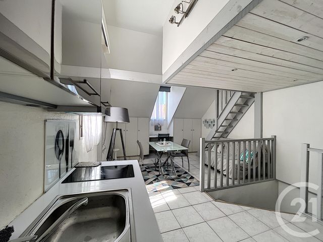 Appartement Studio à louer - 1 pièce - 24.6 m2 - TROYES - 10 - CHAMPAGNE-ARDENNE - Century 21 Lairé Immobilier