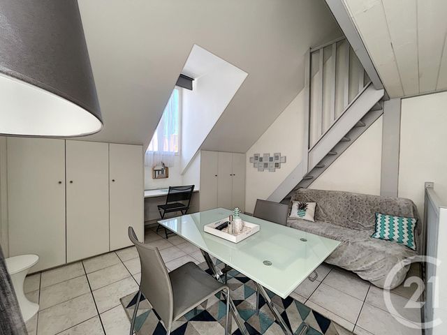 Appartement Studio à louer - 1 pièce - 24.6 m2 - TROYES - 10 - CHAMPAGNE-ARDENNE - Century 21 Lairé Immobilier