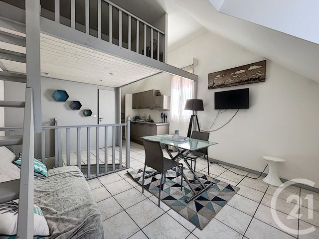 Appartement Studio à louer - 1 pièce - 24.6 m2 - TROYES - 10 - CHAMPAGNE-ARDENNE - Century 21 Lairé Immobilier