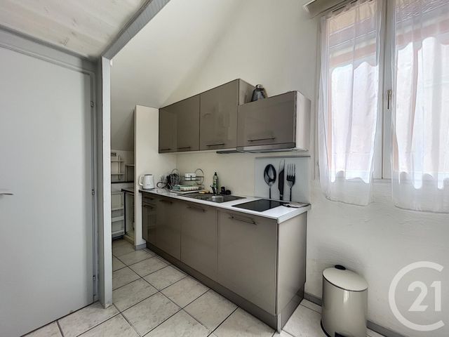 Appartement Studio à louer - 1 pièce - 24.6 m2 - TROYES - 10 - CHAMPAGNE-ARDENNE - Century 21 Lairé Immobilier