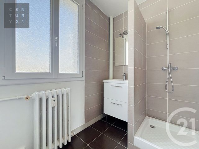 Appartement 3 à vendre - 3 pièces - 53.0 m2 - TROYES - 10 - CHAMPAGNE-ARDENNE - Century 21 Lairé Immobilier