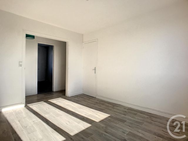 Appartement à vendre - 3 pièces - 53.0 m2 - TROYES - 10 - CHAMPAGNE-ARDENNE - Century 21 Lairé Immobilier