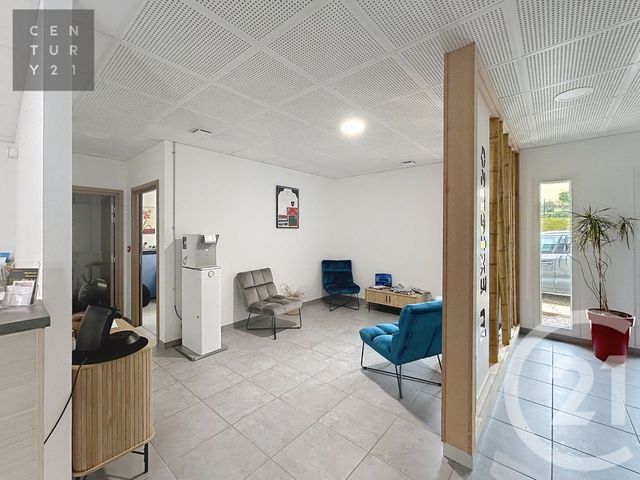 commerce à vendre - 600.0 m2 - STE MAURE - 10 - CHAMPAGNE-ARDENNE - Century 21 Lairé Immobilier