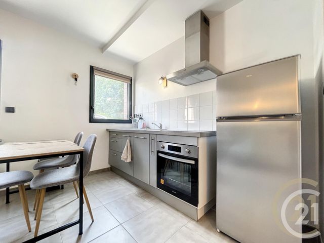 Appartement T2 à louer - 2 pièces - 37.0 m2 - TROYES - 10 - CHAMPAGNE-ARDENNE - Century 21 Lairé Immobilier