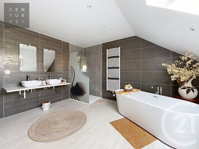 maison à vendre - 8 pièces - 202.0 m2 - TROYES - 10 - CHAMPAGNE-ARDENNE - Century 21 Lairé Immobilier