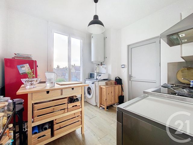 Appartement F3 à louer - 3 pièces - 55.0 m2 - TROYES - 10 - CHAMPAGNE-ARDENNE - Century 21 Lairé Immobilier