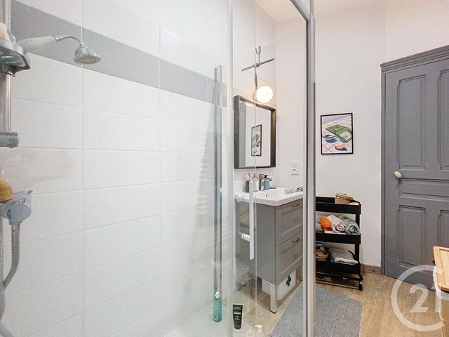Appartement F3 à louer - 3 pièces - 55.0 m2 - TROYES - 10 - CHAMPAGNE-ARDENNE - Century 21 Lairé Immobilier