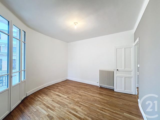 Appartement F3 à louer - 3 pièces - 65.0 m2 - TROYES - 10 - CHAMPAGNE-ARDENNE - Century 21 Lairé Immobilier