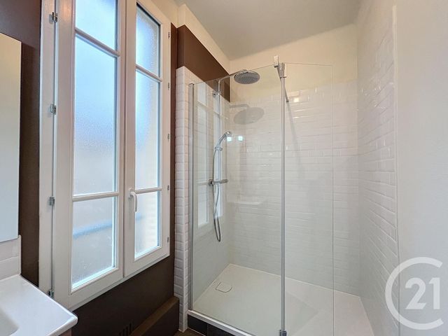 Appartement F3 à louer - 3 pièces - 65.0 m2 - TROYES - 10 - CHAMPAGNE-ARDENNE - Century 21 Lairé Immobilier