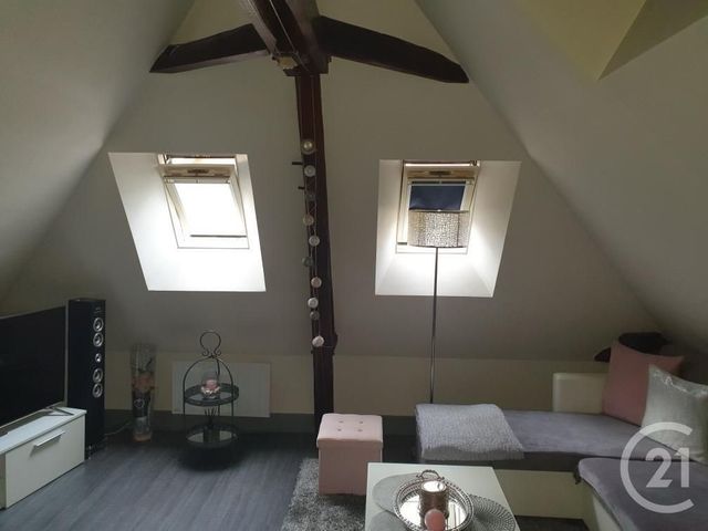 Appartement F2 à louer - 2 pièces - 34.0 m2 - TROYES - 10 - CHAMPAGNE-ARDENNE - Century 21 Lairé Immobilier