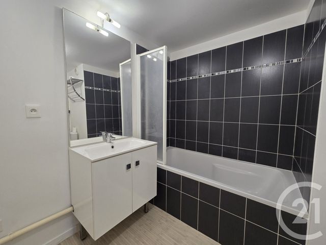 Appartement Studio à louer - 1 pièce - 26.67 m2 - TROYES - 10 - CHAMPAGNE-ARDENNE - Century 21 Lairé Immobilier
