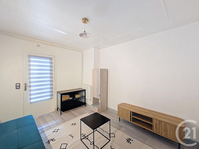 Appartement F1 à louer - 1 pièce - 21.7 m2 - TROYES - 10 - CHAMPAGNE-ARDENNE - Century 21 Lairé Immobilier