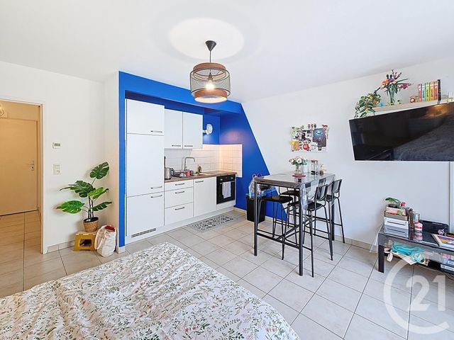 Appartement F1 à louer - 1 pièce - 29.14 m2 - TROYES - 10 - CHAMPAGNE-ARDENNE - Century 21 Lairé Immobilier
