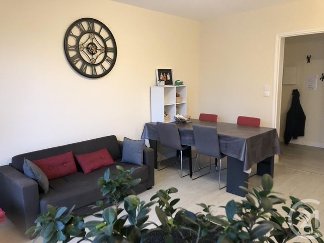 Appartement F3 à louer - 3 pièces - 65.0 m2 - TROYES - 10 - CHAMPAGNE-ARDENNE - Century 21 Lairé Immobilier