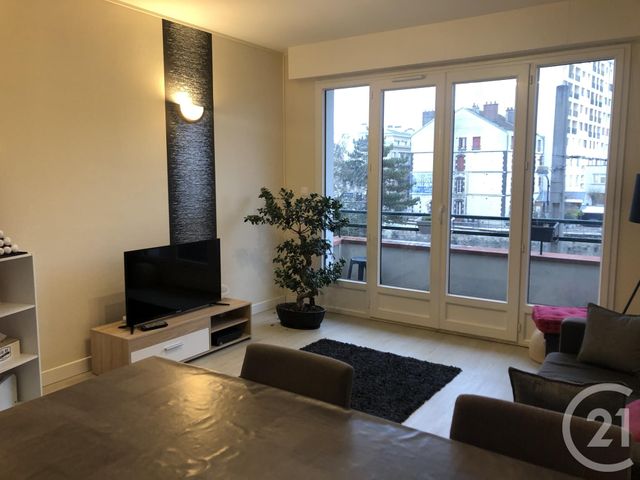 Appartement F3 à louer - 3 pièces - 65.0 m2 - TROYES - 10 - CHAMPAGNE-ARDENNE - Century 21 Lairé Immobilier