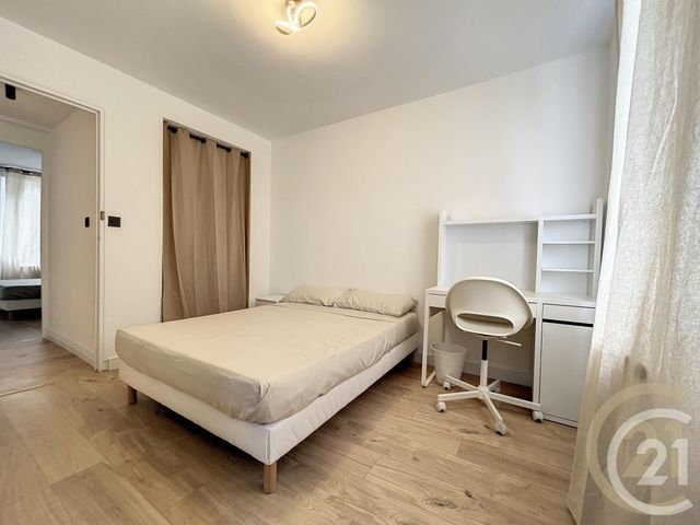 Appartement T4 à louer - 4 pièces - 67.0 m2 - TROYES - 10 - CHAMPAGNE-ARDENNE - Century 21 Lairé Immobilier
